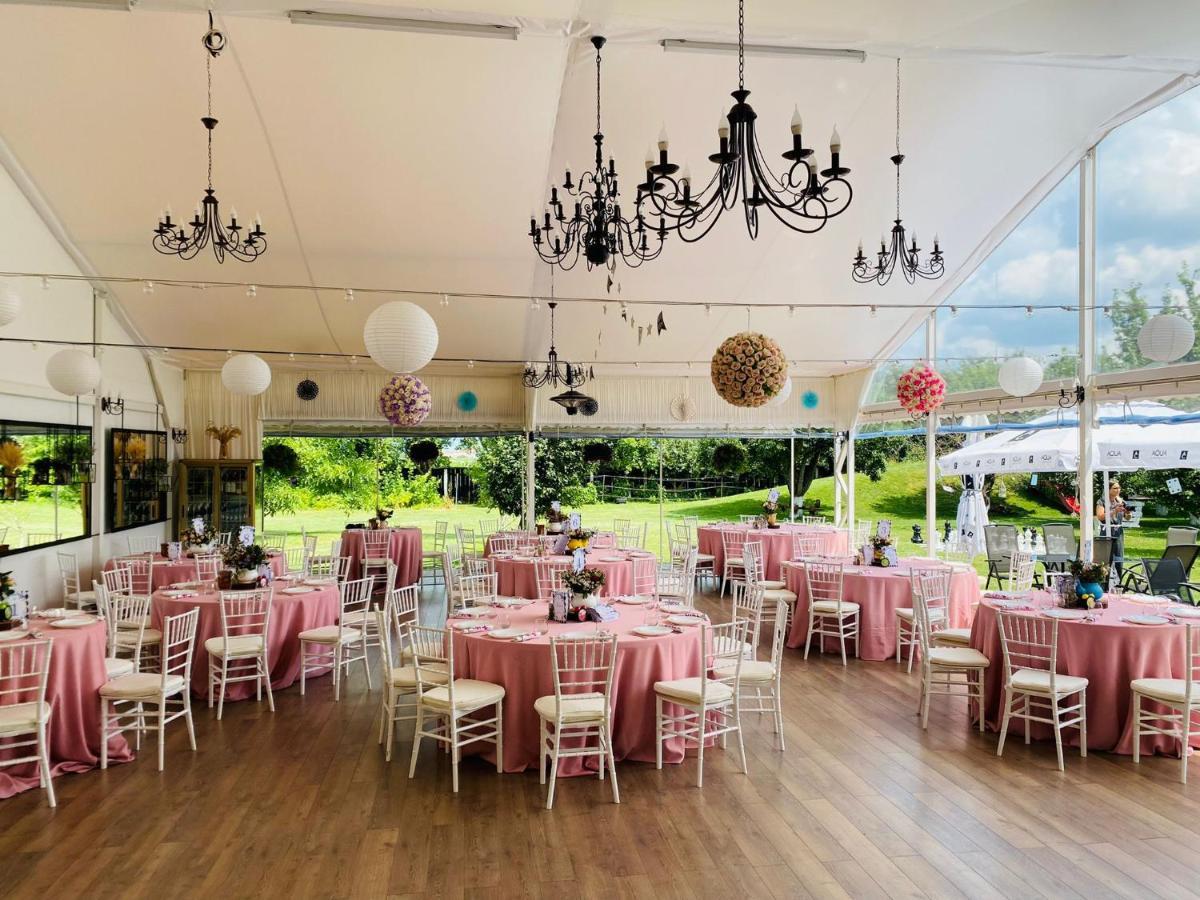 Stupina Hotel Brassó Kültér fotó