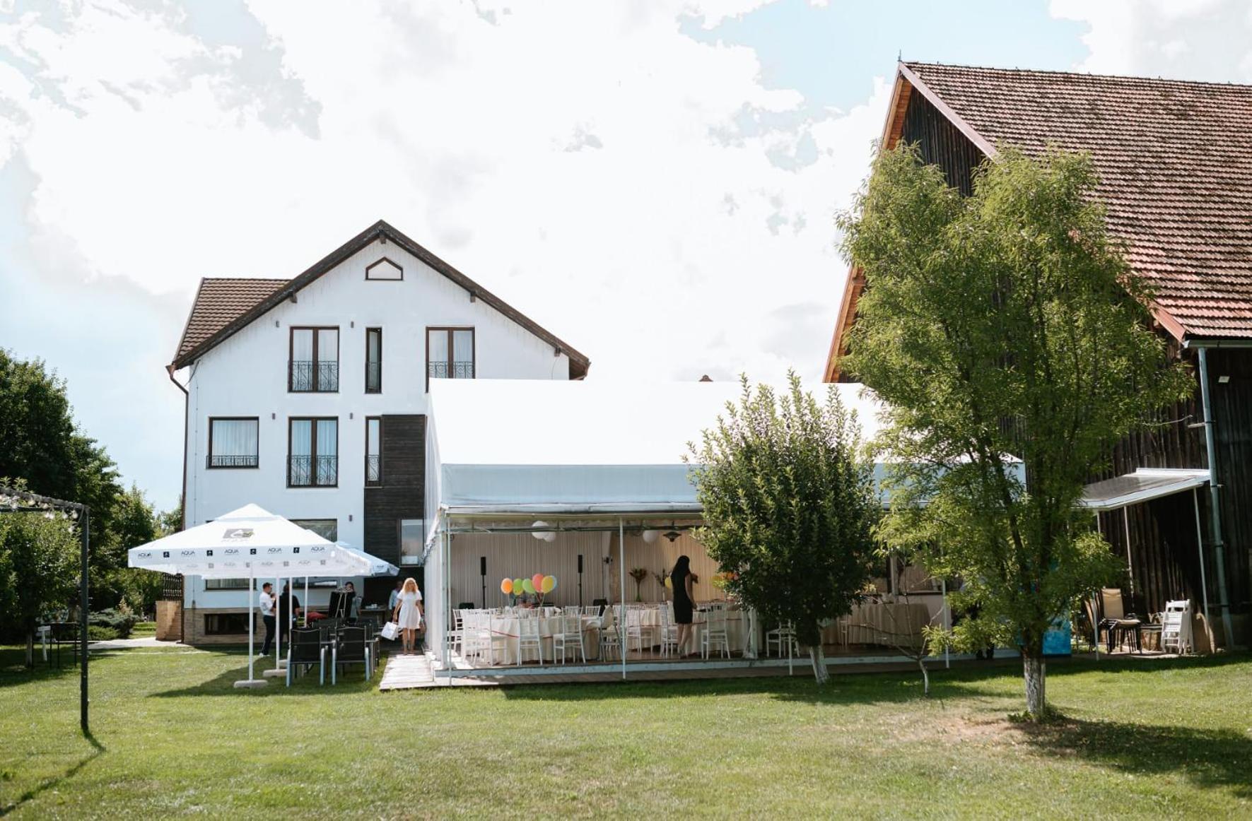 Stupina Hotel Brassó Kültér fotó